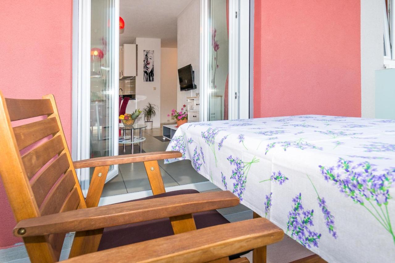 Apartments And Rooms With Parking Space Grebastica, Sibenik - 17831 Extérieur photo